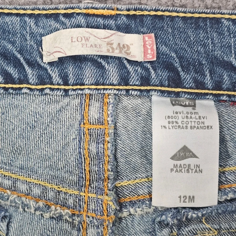 Vintage Levi's 542 Low Rise Flare Jeans Womens 12M Medium Wash Y2K Flap Pocket